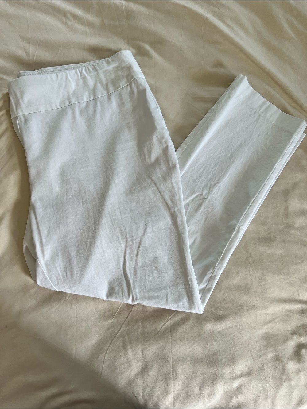Women’s crown & ivy White  ‘Ashley’ Ankle Pants Size 16